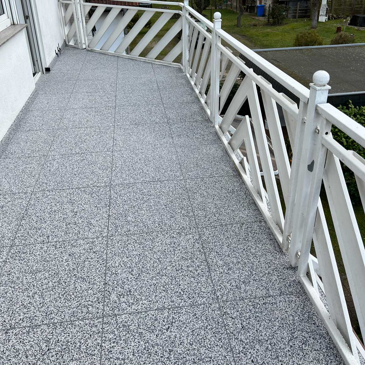 RENOfloor Steinteppich Balkon-Projekt — Kundenreferenz