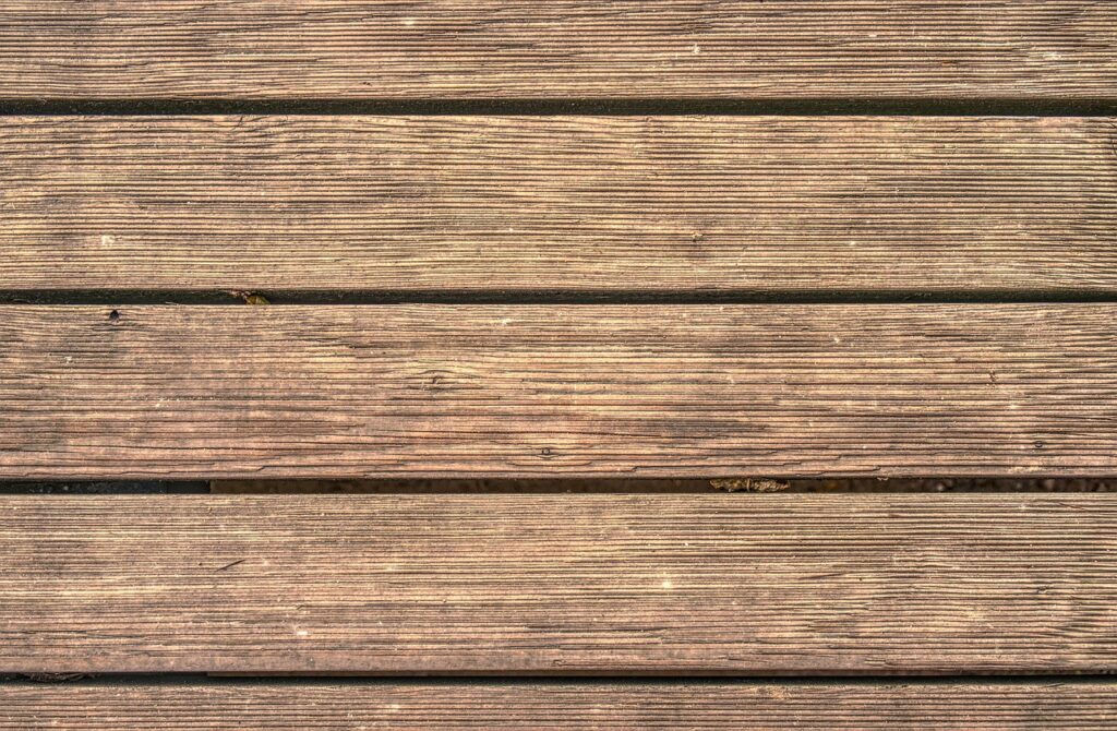 Wetterfester Bodenbelag für die Terrasse