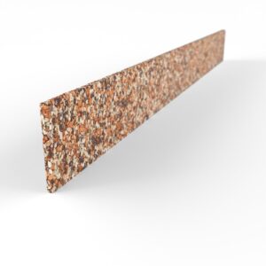 Paralleles Steinteppich Sockelement Marmor Cappuccino mit den Maßen 100 cm x 10 cm. Das Sockelelement hat einen hellroten Farbton.